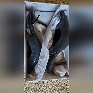 Calvin Klein Kitten Heels Size 9